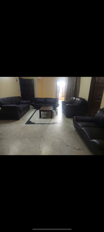 Living Room in 3 BHK Builder Floor at DLF Pink Town House, Dlf City Phase 3 – for Rent