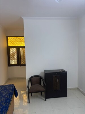 Furnished Amenities in 4 BHK Independent House at RWA Apartments Sector 40, Sector 40 – for Rent