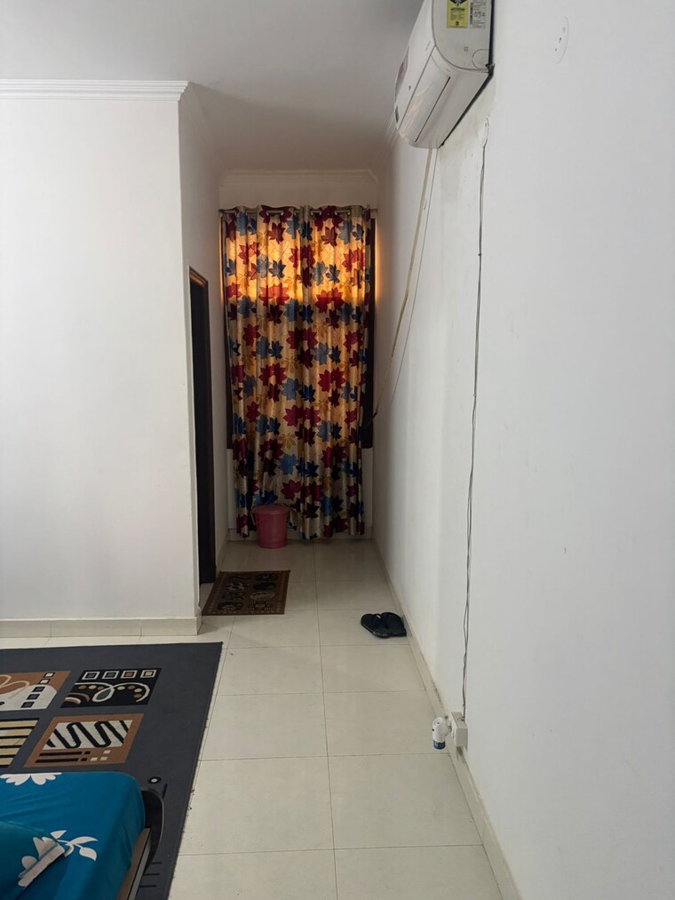 Bedroom, rwa-apartments-sector-40 4 Bedroom 180 Sq.Mt. Independent House In Sector 40 Noida 9661066