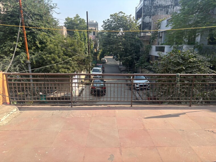 Exterior View, rwa-apartments-sector-40 4 Bedroom 180 Sq.Mt. Independent House In Sector 40 Noida 9661066