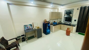 Master Bedroom in 1 BHK Builder Floor at Sector 21 – for Rent