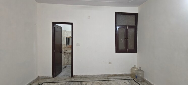 Room, mayur vihar phase 1 1 Bedroom 450 Sq.Ft. Builder Floor In Mayur Vihar Phase 1 Delhi 9661125