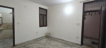 Room in 1 BHK Builder Floor at Mayur Vihar Phase 1 – for Rent