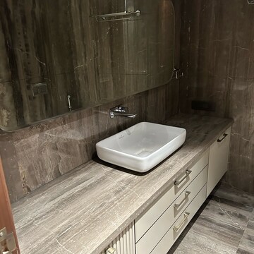 Bathroom in 4 BHK Builder Floor at Green Park – for Sale