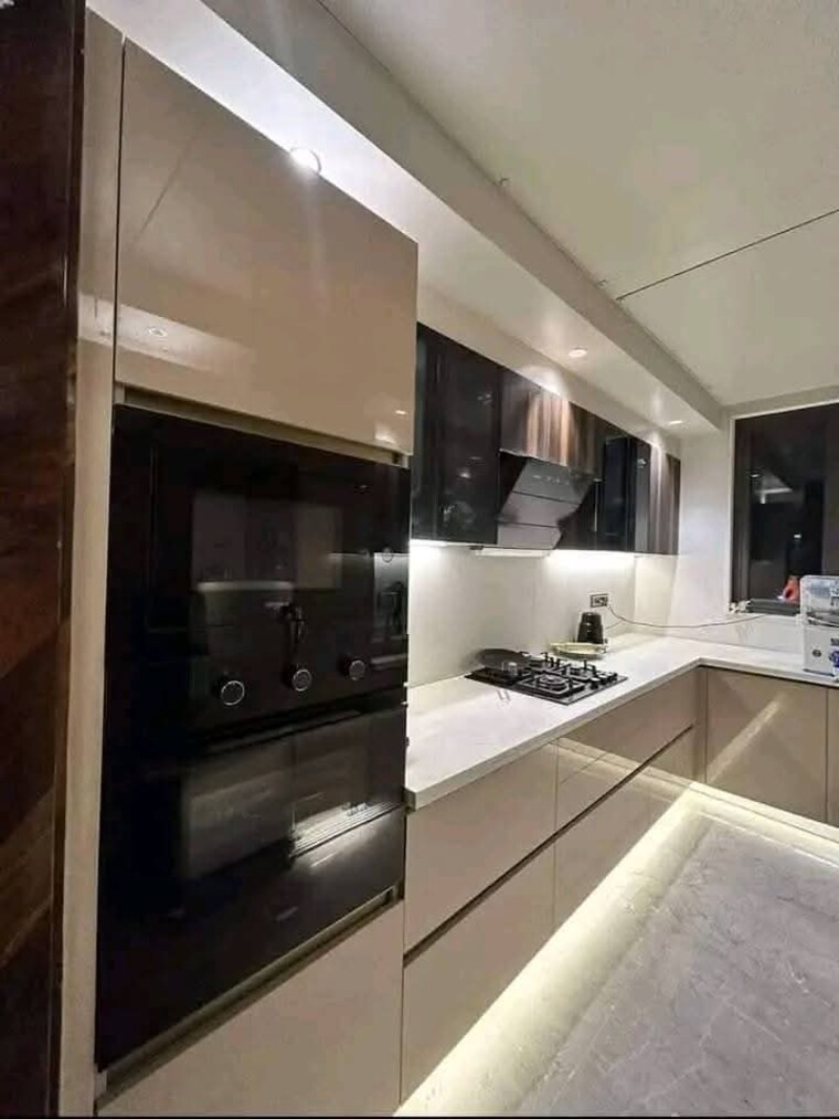 Kitchen, dlf-oakwood-estate 2.5 Bedroom 1245 Sq.Ft. Apartment In Dlf Phase ii Gurgaon 9661138