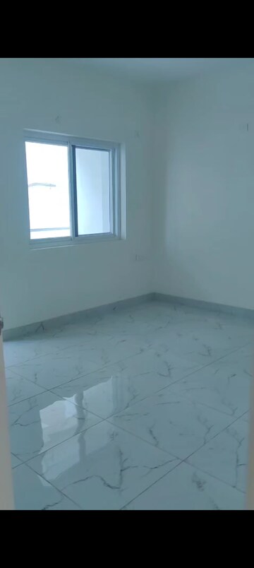 Room in 3 BHK Apartment at Nandi Fernville, Infantry Road – for Sale