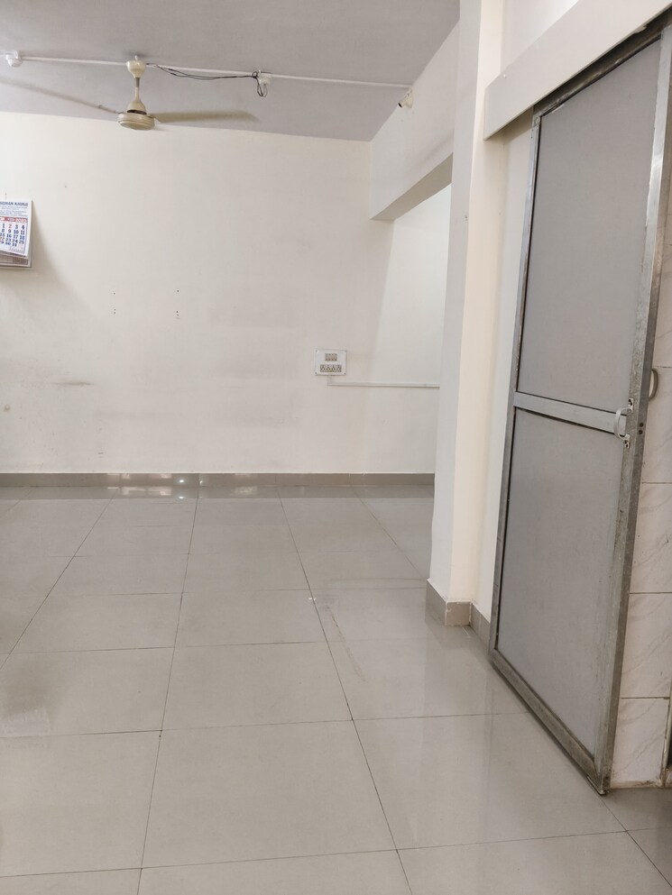 Bathroom, shivai-chs-santacruz-east Commercial Office Space 500 Sq.Ft. In Santacruz East Mumbai 9661155