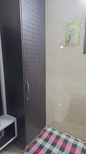 Bathroom in 2.5 BHK Builder Floor at Ramesh Nagar – for Rent