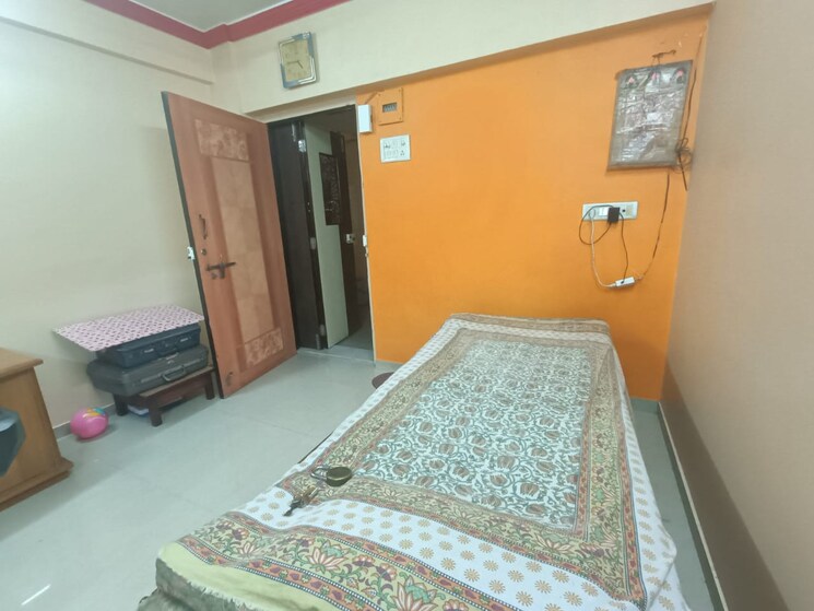Bedroom, ashirwad-chs-andheri-east 1 RK 300 Sq.Ft. Apartment In Andheri East Mumbai 9661197