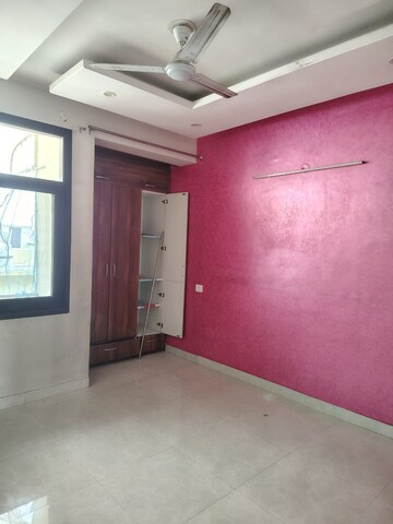 Room in 3 BHK Builder Floor at Dhakoli – for Rent