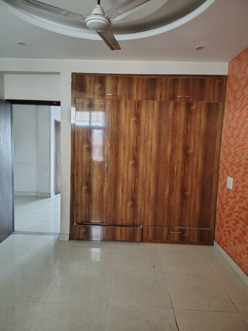 Room in 3 BHK Builder Floor at Dhakoli – for Rent