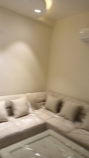 Room in 2 BHK Builder Floor at Lajpat Nagar ii – for Rent