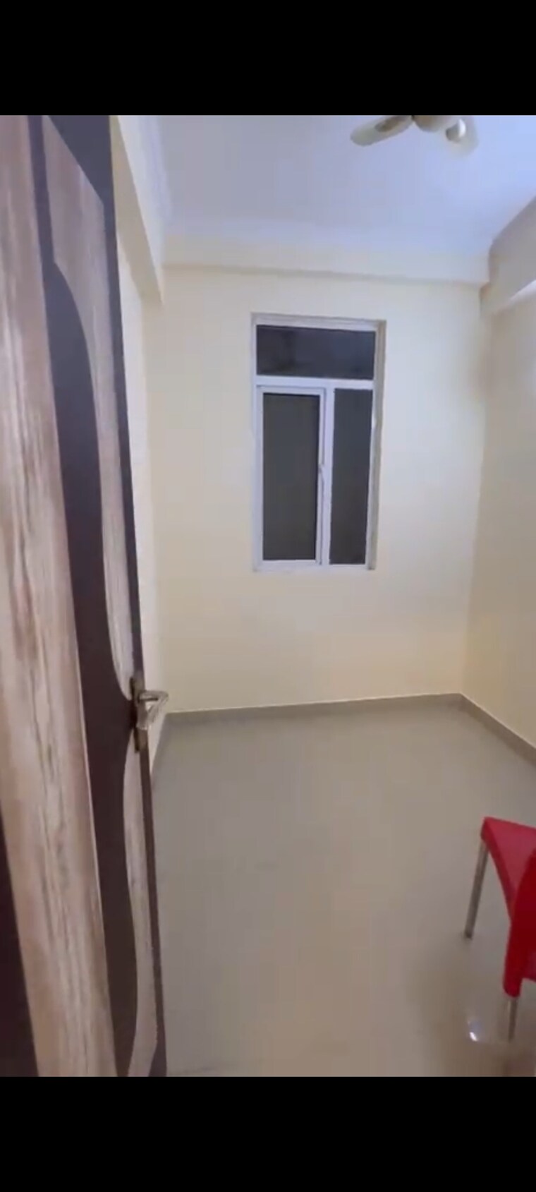 Room, galaxy-royale 2.5 Bedroom 1195 Sq.Ft. Apartment In Gaur City 2 Greater Noida 9661224