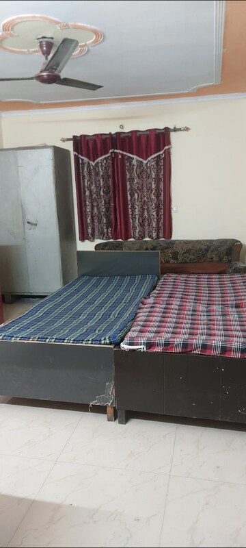 Bedroom in 1 RK Apartment at Sarita Vihar Pocket-C RWA, Sarita Vihar – for Rent