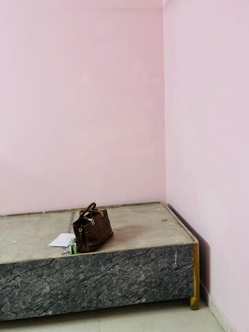 Room in  Pg at Viraj Khand – for Rent