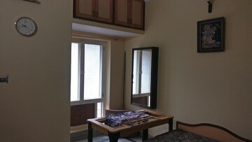 Bedroom in 3 BHK Builder Floor at Sector 52 – for Rent