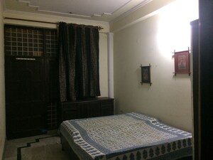 Bedroom in 3 BHK Builder Floor at Sector 52 – for Rent