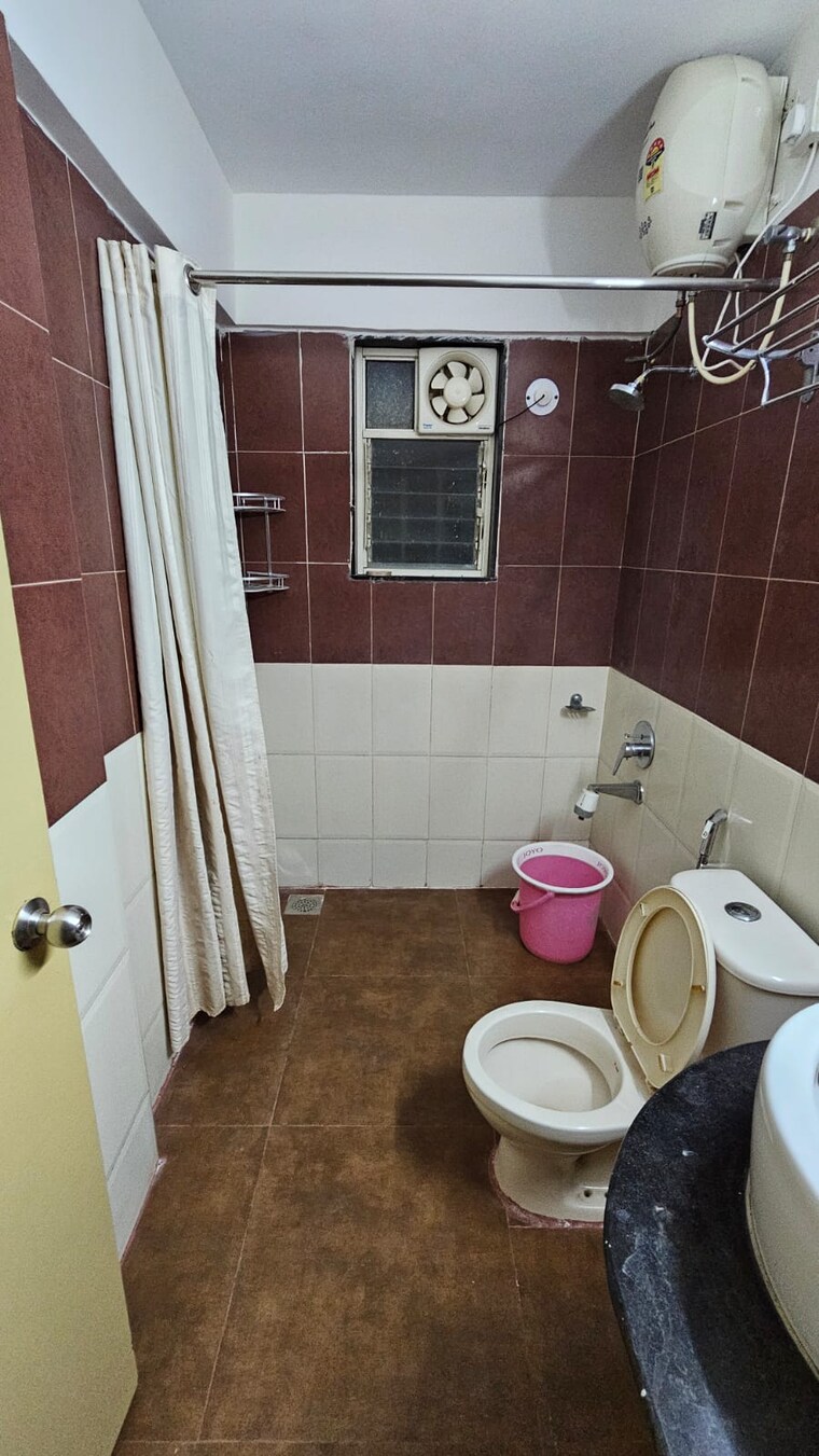 Bathroom, the-parkland 3 Bedroom 1700 Sq.Ft. Apartment In Balewadi Pune 9661233