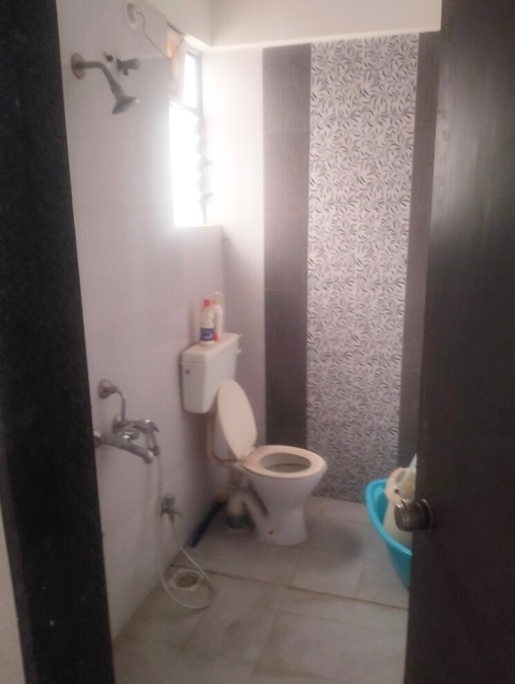 Bathroom, kolte-maestros 3 Bedroom 1650 Sq.Ft. Apartment In Wanowrie Pune 9661235
