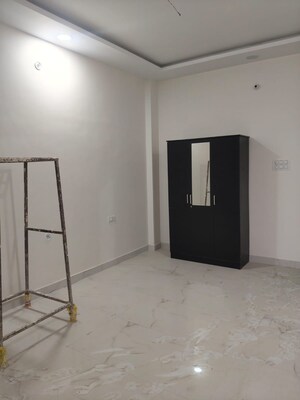 2.5 BHK Independent House For Rent in Aliganj