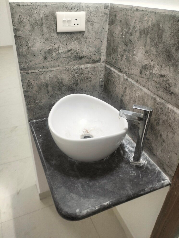 Bathroom, green-valley-chs 3 Bedroom 1800 Sq.Ft. Apartment In Wanwadi Pune 9661270