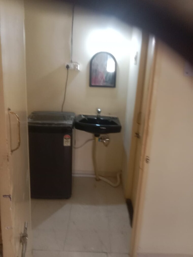 Bathroom, goel-ganga-hamlet 2 Bedroom 1250 Sq.Ft. Apartment In Viman Nagar Pune 9661274