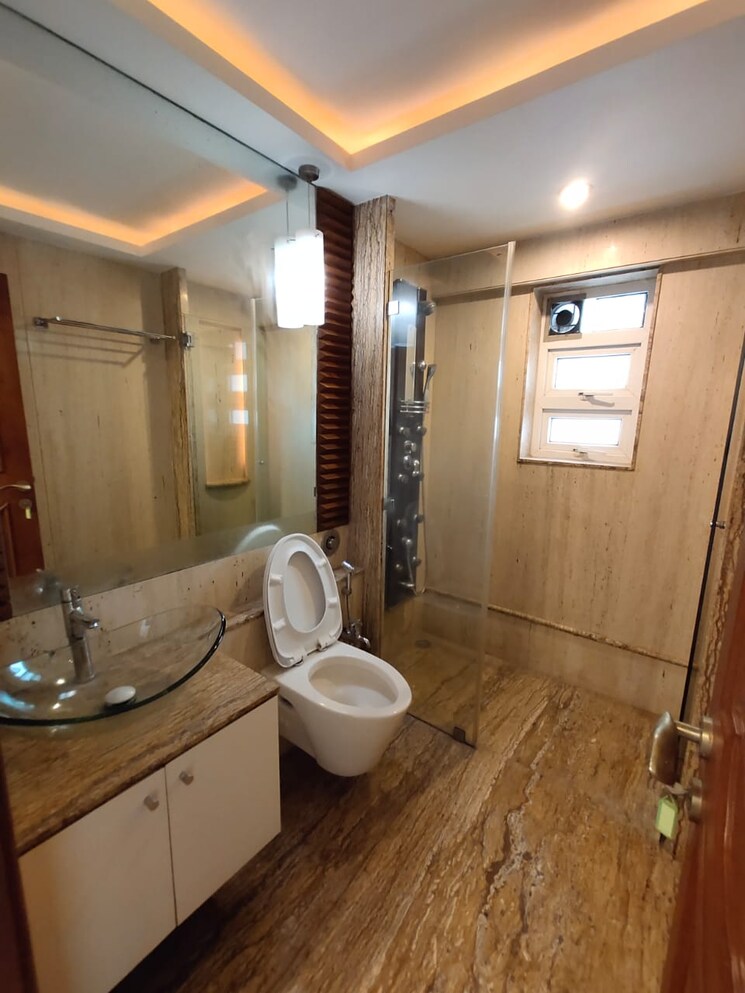 Attached Bathroom, enchante-apartment 4 Bedroom 2700 Sq.Ft. Apartment In Khar West Mumbai 9661302