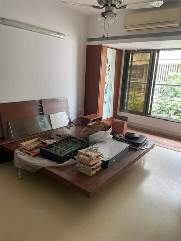Bedroom in 3 BHK Apartment at Santacruz West – for Sale