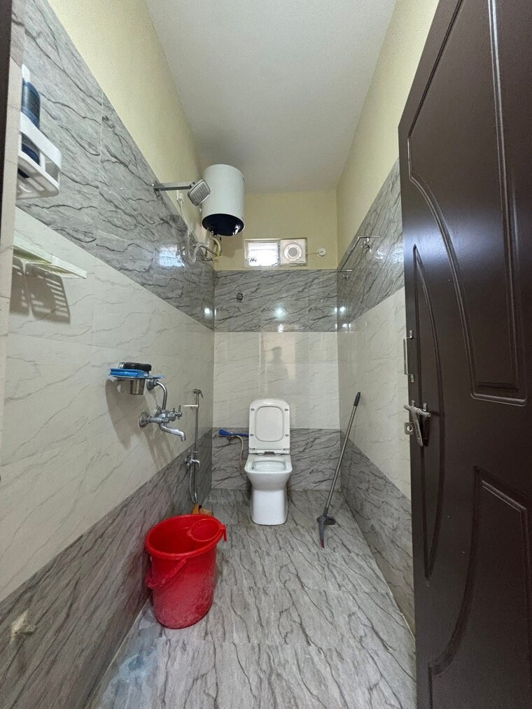 Bathroom, kondapur 1 Bedroom 650 Sq.Ft. Apartment In Kondapur Hyderabad 9661328