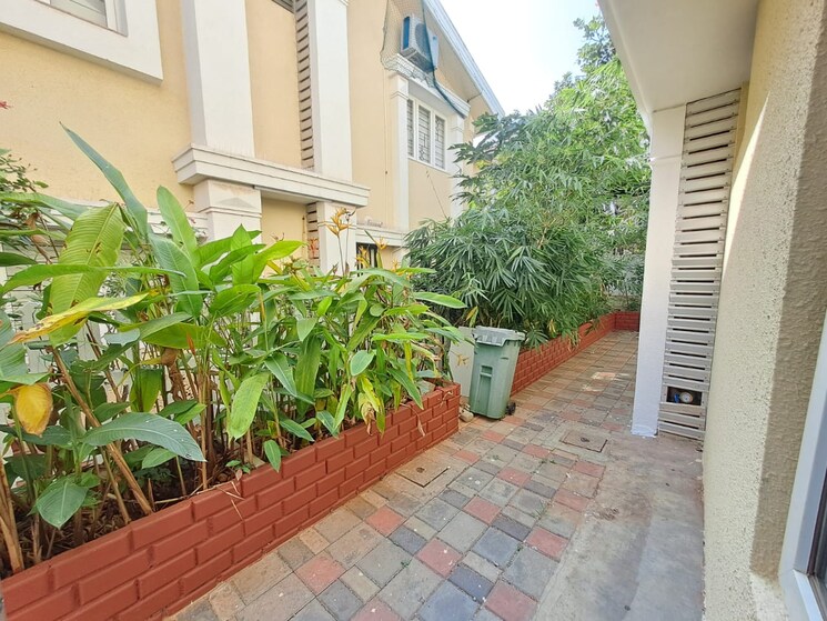 Balcony, the-retreat 3.5 Bedroom 3200 Sq.Ft. Villa In Devanahalli Bangalore 9661332