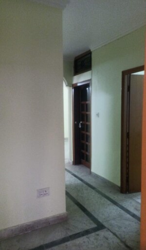  2 BHK Apartment at Gulmohar Apartments Hazratganj, Hazratganj – for Sale