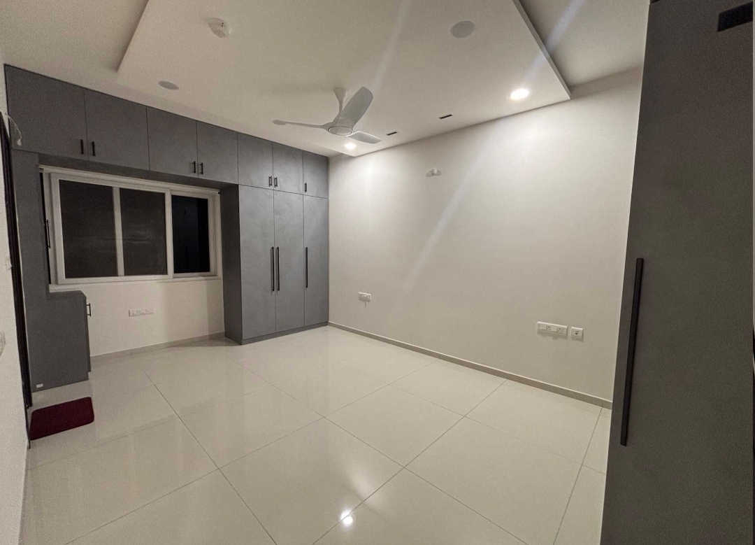 2 BHK + Pooja Room Apartment For Rent in Rajapushpa Provincia