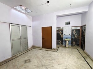 Living Room in 3 BHK Independent House at Jeoni Mandi – for Rent