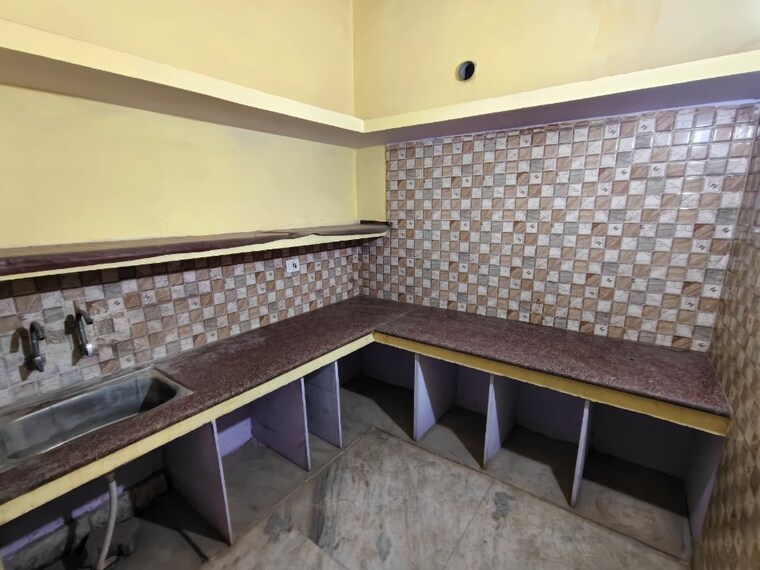 Kitchen, jeoni mandi 3 Bedroom 1100 Sq.Ft. Independent House In Jeoni Mandi Agra 9661333