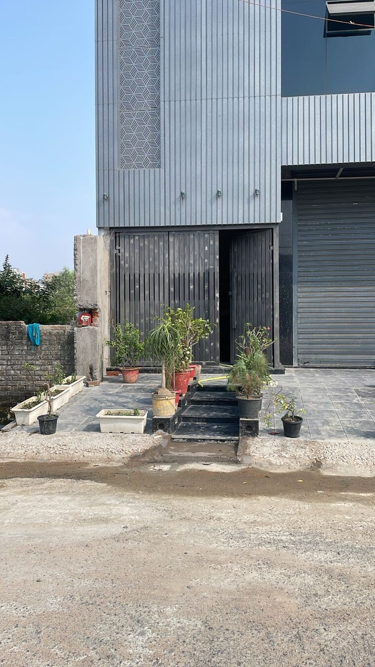 Exterior View, gomti nagar Commercial Office Space 2000 Sq.Ft. In Gomti Nagar Lucknow 9661342