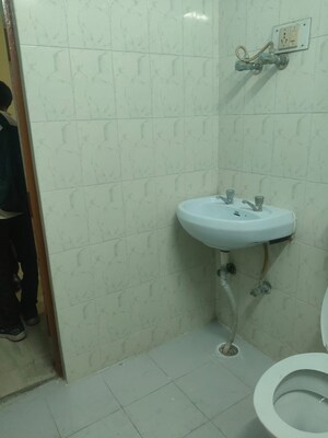 Bathroom in 2.5 BHK Independent House at Aliganj – for Rent