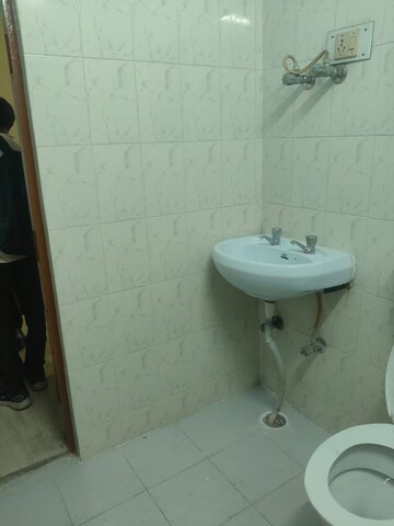 Bathroom in 2.5 BHK Independent House at Aliganj – for Rent