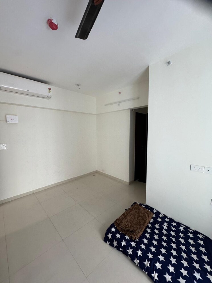 Bedroom, lodha-amara 1 Bedroom 446 Sq.Ft. Apartment In Kolshet Road Thane 9661361