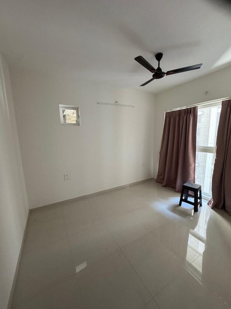 Room, lodha-amara 1 Bedroom 446 Sq.Ft. Apartment In Kolshet Road Thane 9661361
