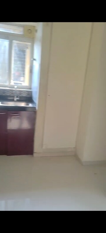 1.5 BHK Apartment For Sale in Lodha Amara, Kolshet Road