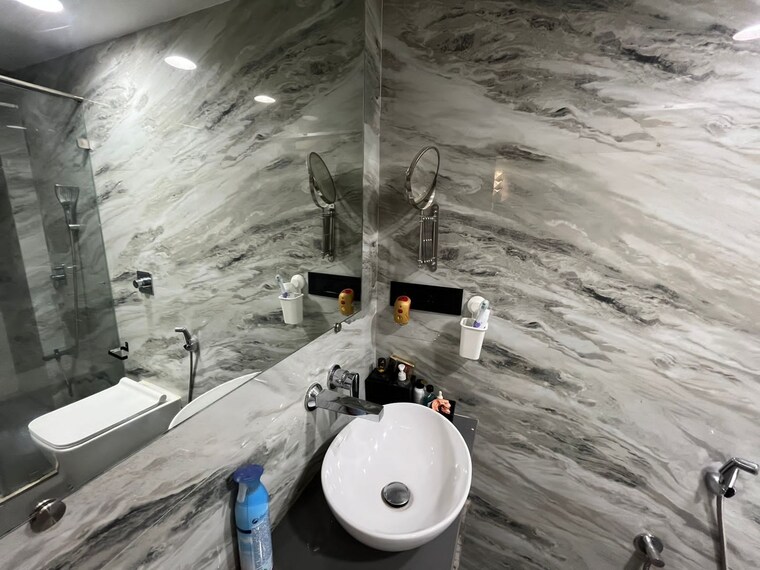 Bathroom, parinee-anand-villa 3 Bedroom 2250 Sq.Ft. Apartment In Santacruz West Mumbai 9661366