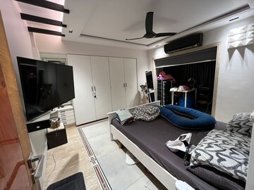 Team Area in 3 BHK Apartment at Parinee Anand Villa, Santacruz West – for Sale