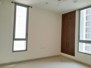 Room in 2.5 BHK Apartment at Piramal Vaikunth, Balkum Pada – for Sale