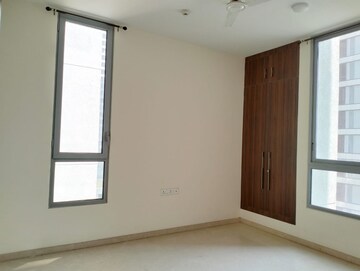 Room in 2.5 BHK Apartment at Piramal Vaikunth, Balkum Pada – for Sale