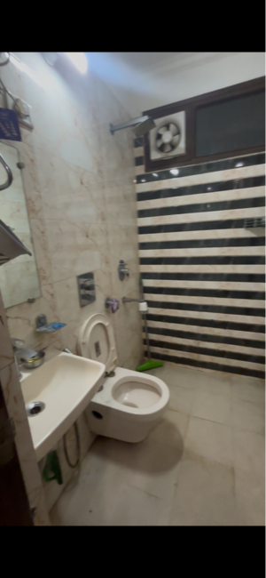 Bathroom in 1 BHK Builder Floor at Gautam Nagar – for Rent