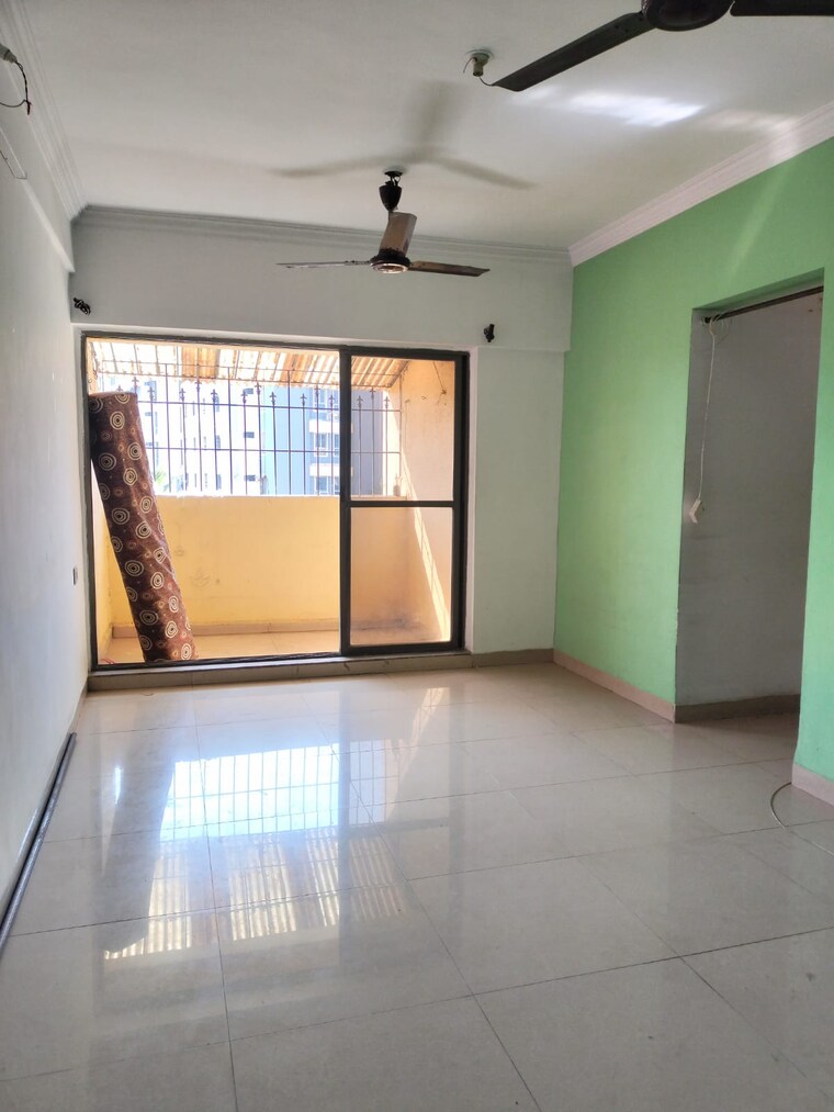 Room, brahamand-phase-6-chs-ltd 1 Bedroom 430 Sq.Ft. Apartment In Brahmand Thane 9661375