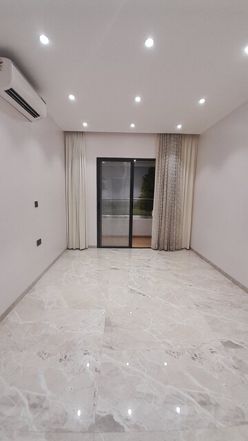 Room in 2 BHK Apartment at Kharadi – for Sale