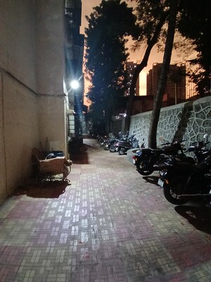 Parking in 1 BHK Apartment at Gokuldham CHS Goregaon, Goregaon East – for Rent