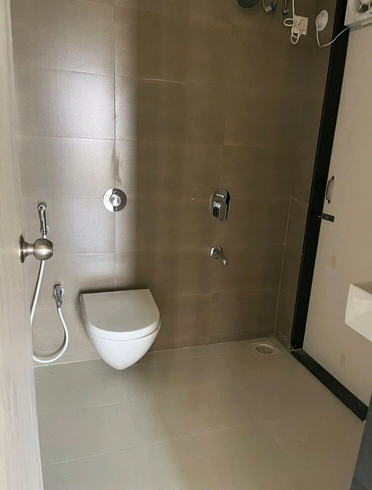 Bathroom, ashar-metro-towers 1 Bedroom 550 Sq.Ft. Apartment In Vartak Nagar Thane 9661396