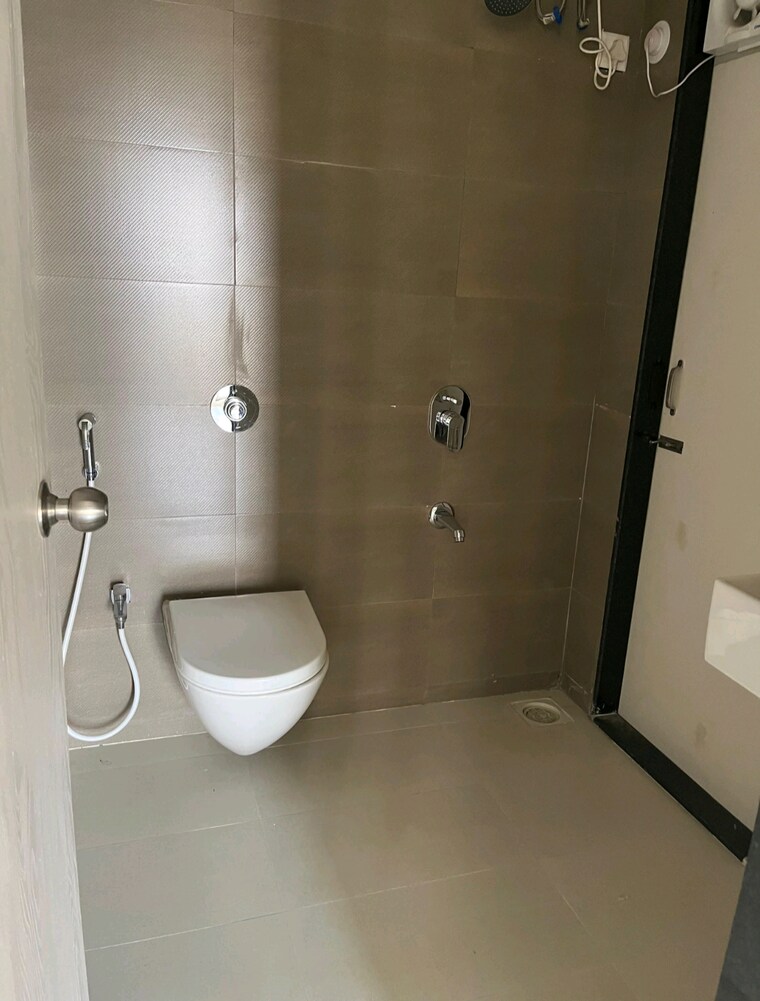 Bathroom, ashar-metro-towers 1 Bedroom 550 Sq.Ft. Apartment In Vartak Nagar Thane 9661396